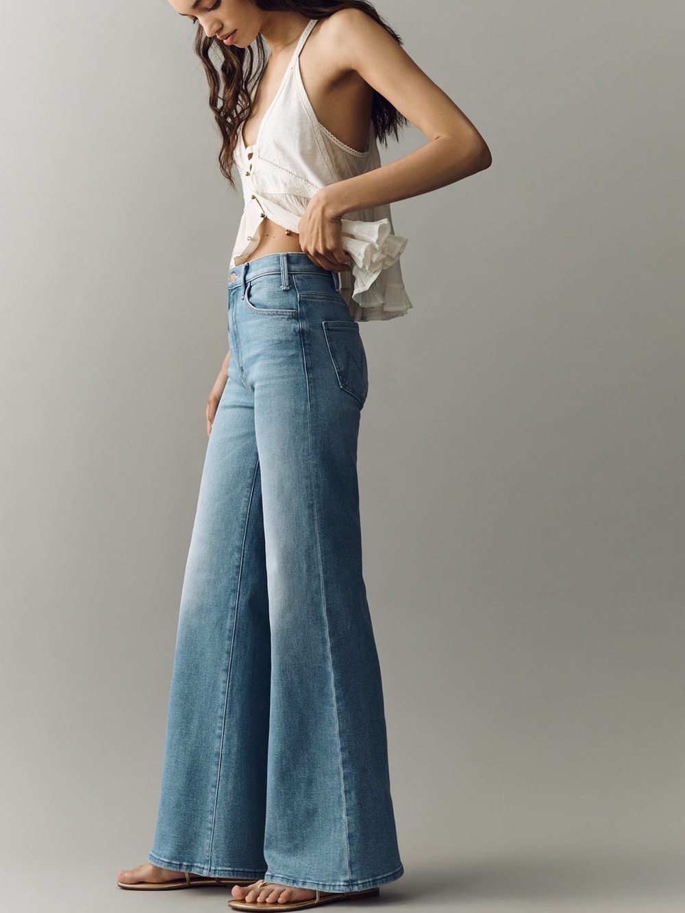 Mother Hustler Roller Sneak Light Blue Wide-Leg Jeans - Women. Barely worn. - Picture 3 of 12